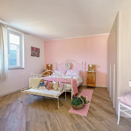 Daire Nonna Nina By Interhome Vercana